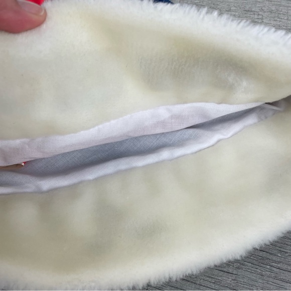 Boston Red Sox Genuine MLB 2004 World Series Champions Christmas Hat - Picture 11 of 12